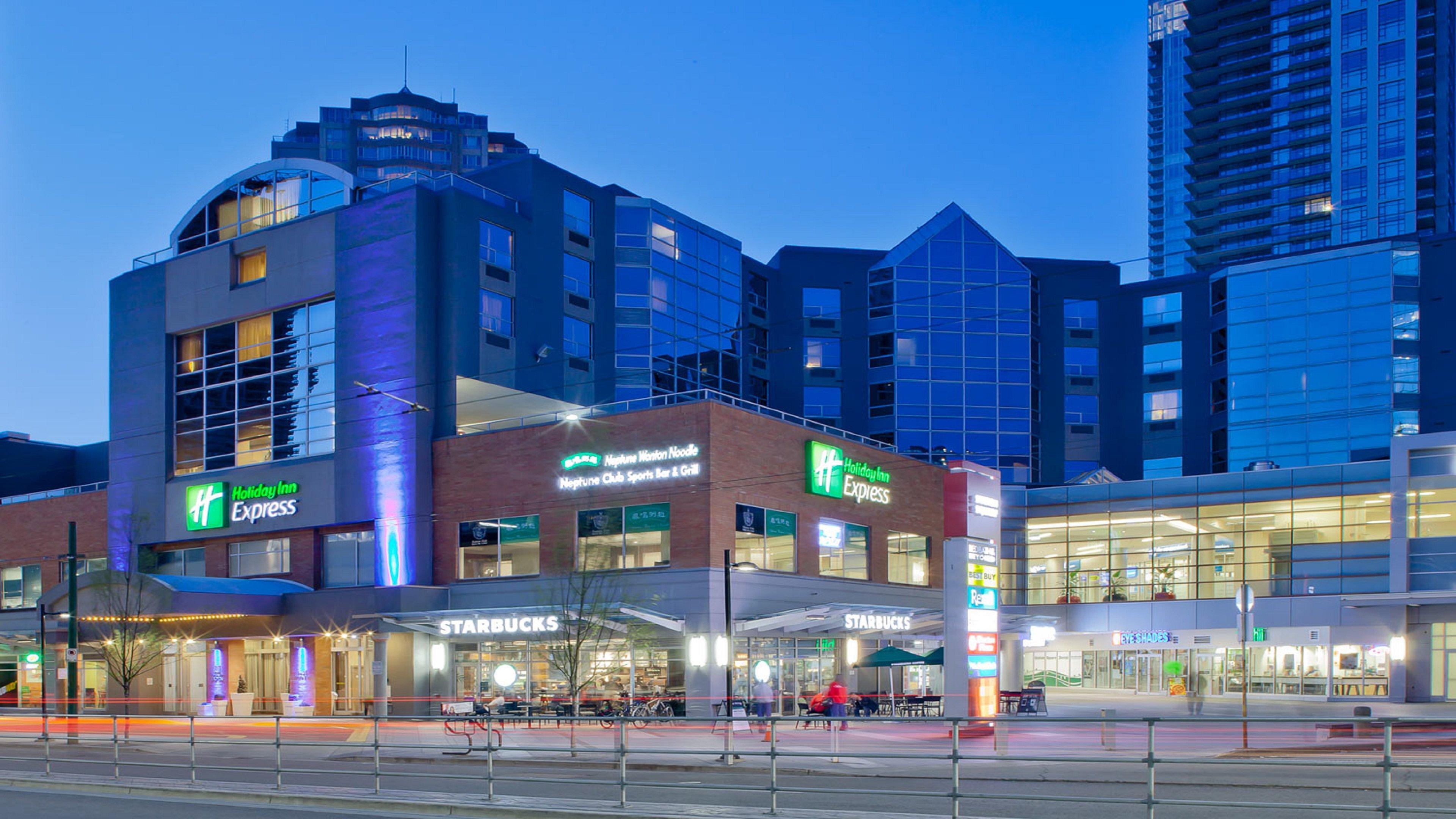 Holiday Inn Express Vancouver-Metrotown Burnaby Exterior foto