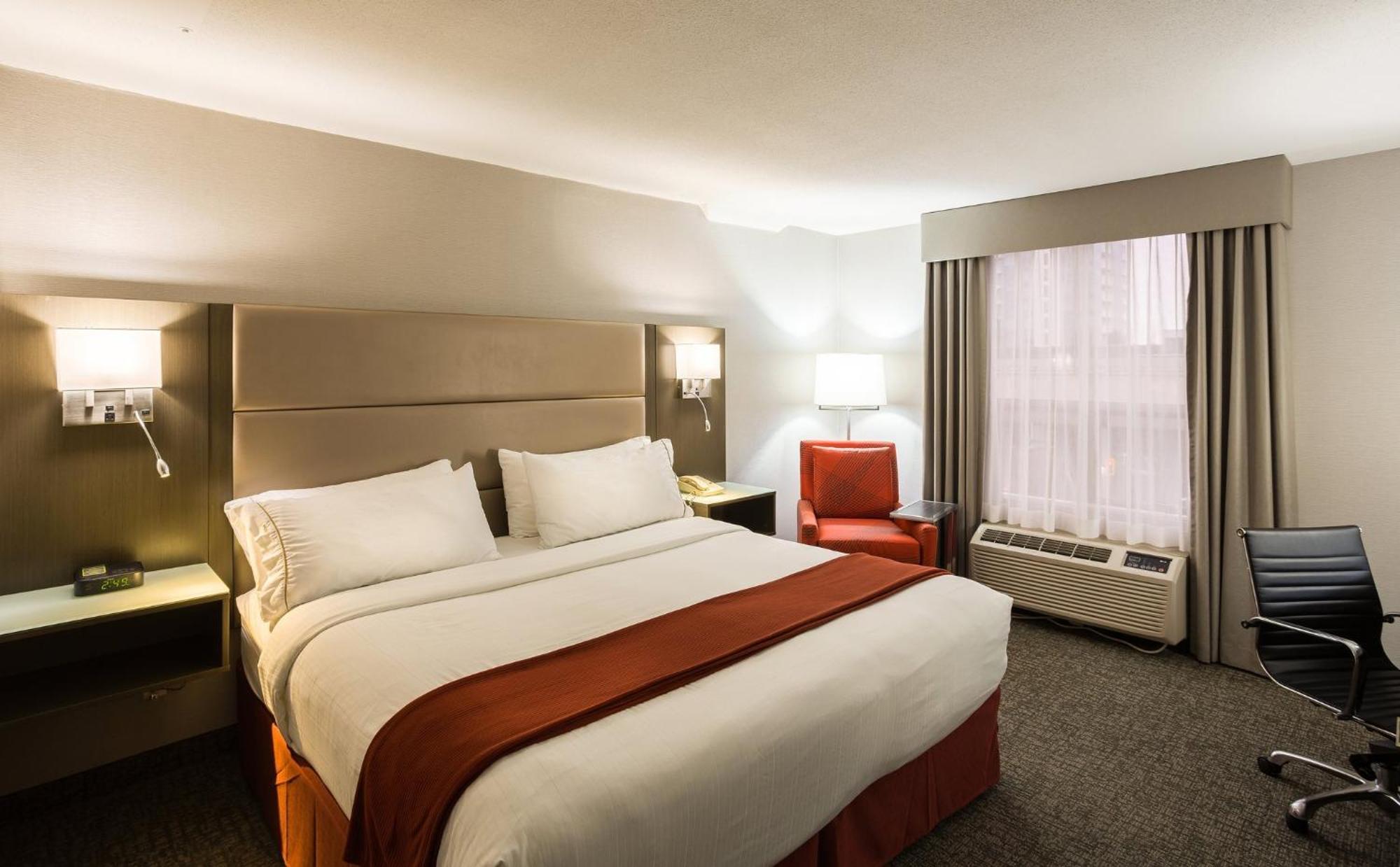 Holiday Inn Express Vancouver-Metrotown Burnaby Exterior foto